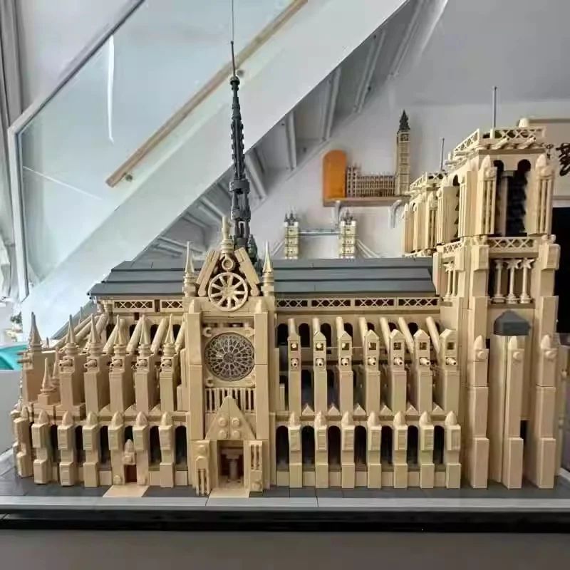 NEW 4383PCS Notre-Dame de Pari - Kids Toys Paris 评论和价格